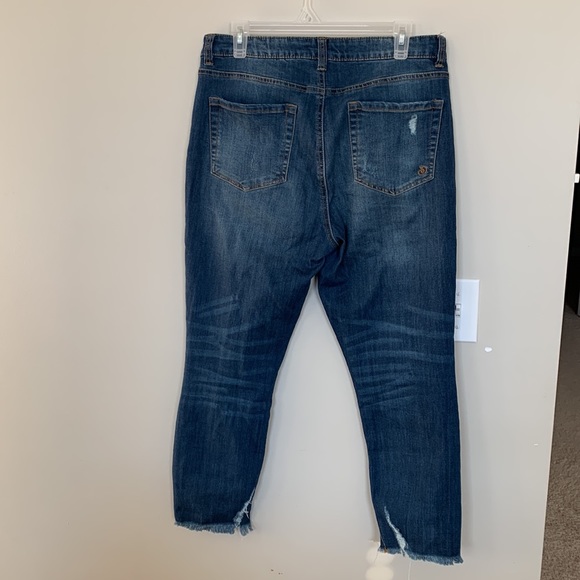 Indigo Rein distressed jeans - Picture 5 of 5
